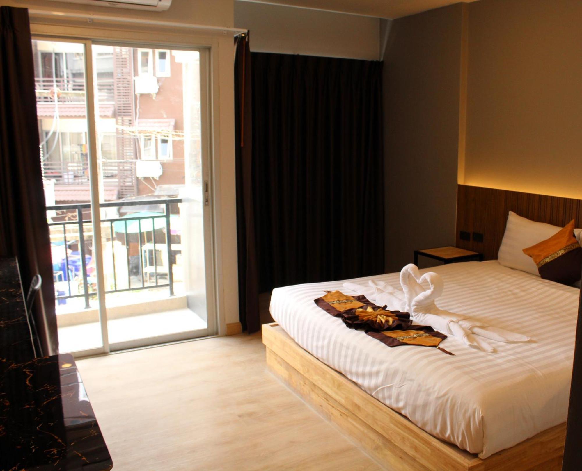 Diva Boutique Hotel Patong Luaran gambar