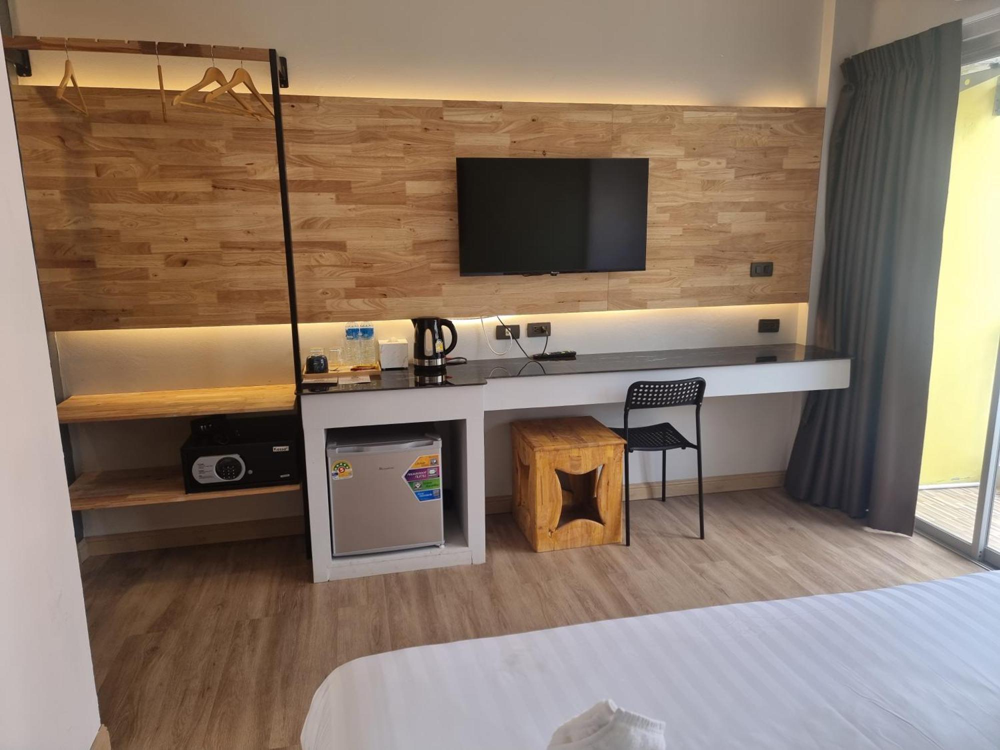 Diva Boutique Hotel Patong Luaran gambar